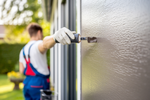 Imperméabiliser une façade : Comment traiter le crépis extérieur